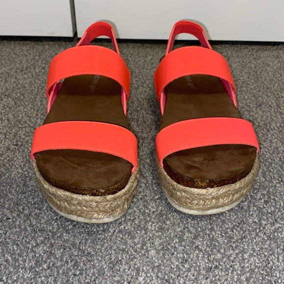 Platform sandals - Picture 2 of 3